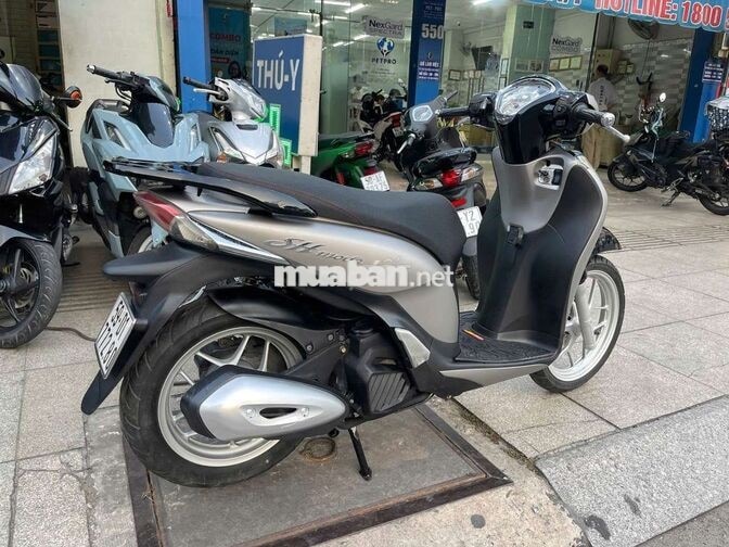 Honda SH Mode 2016 Xám đen đã sử dụng