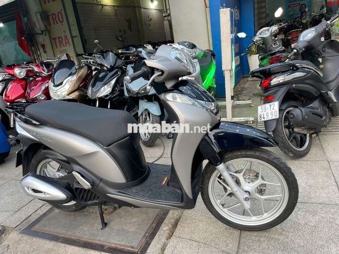 Honda SH Mode 2016 Xám đen đã sử dụng