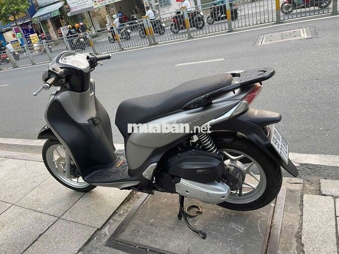 Honda SH Mode 2016 Xám đen đã sử dụng