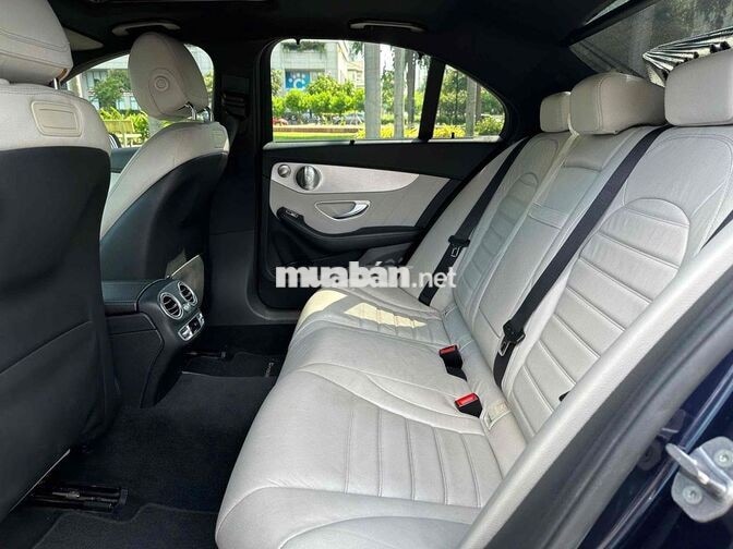 Mercedes-Benz C300 AMG 2018