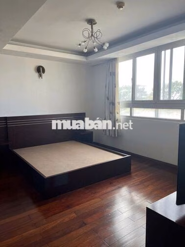 CHO THUÊ 130M2 - 2PN CĂN HỘ CAO CẤP HÙNG VƯƠNG PLAZA 