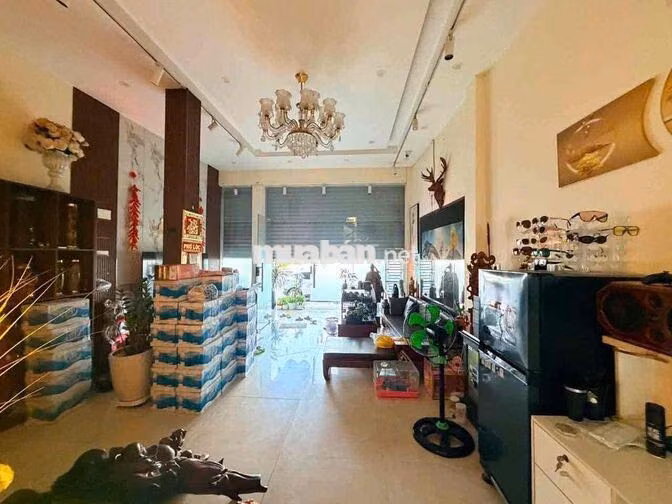 CHO THUÊ NHÀ 3 TẦNG ĐƯỜNG NGŨ HÀNH SƠN- ĐỐI DIỆN ĐH KINH TẾ