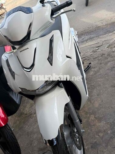Honda SH 125 CBS 2026 Trắng 2000 km lướt mới chính