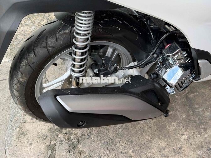 Honda SH 125 CBS 2026 Trắng 2000 km lướt mới chính