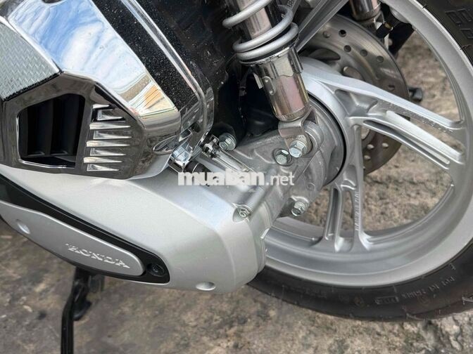 Honda SH 125 CBS 2026 Trắng 2000 km lướt mới chính