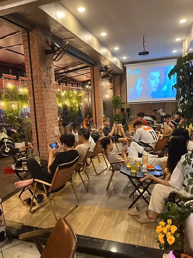 Sang quán Cafe 12x20 căn góc khu Đồng Đen-Bàu Cát, mặt bằng chỉ 25tr