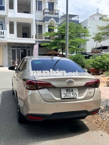 Toyota Vios 2025 Số sàn 15000 km Vàng cát mới tinh