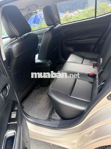 Toyota Vios 2025 Số sàn 15000 km Vàng cát mới tinh