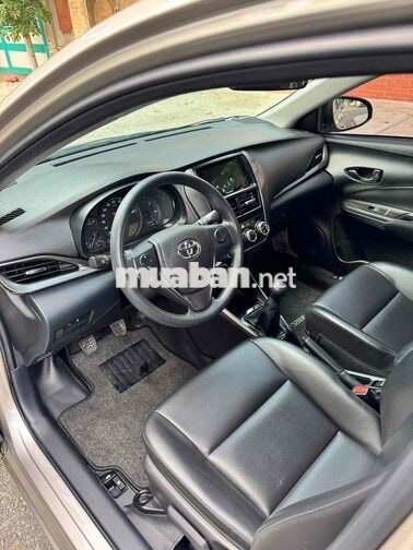 Toyota Vios 2025 Số sàn 15000 km Vàng cát mới tinh
