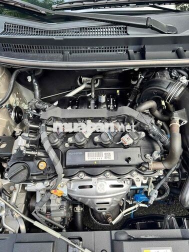 Toyota Vios 2025 Số sàn 15000 km Vàng cát mới tinh
