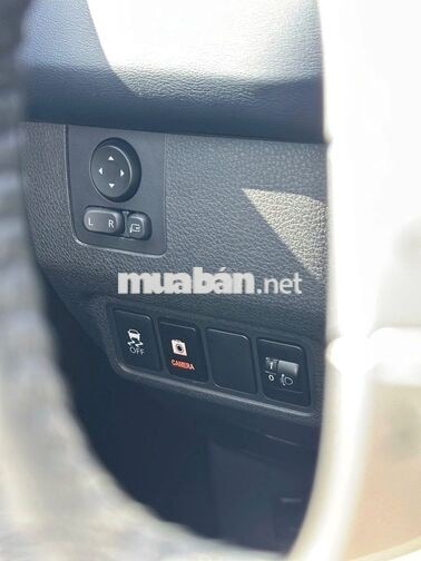 Mitsubishi Xpander Cross 2024 Đen 17.500 km