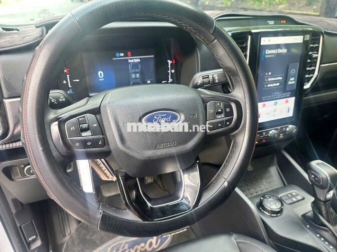 Ford Ranger 2025 Sport 4x4 Trắng 14.000km