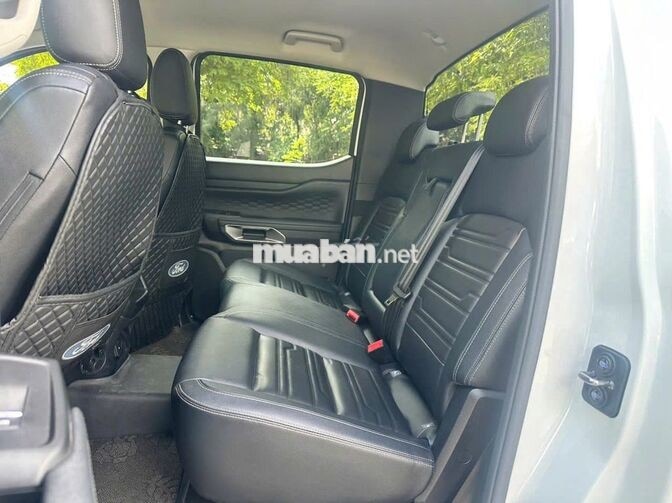 Ford Ranger 2025 Sport 4x4 Trắng 14.000km