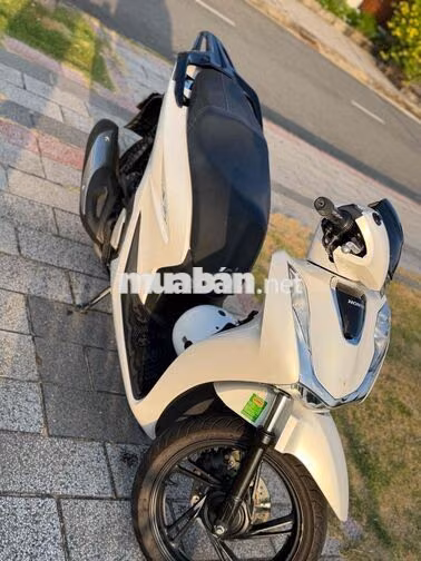 Honda SH 2022 Trắng Tiết kiệm xăng