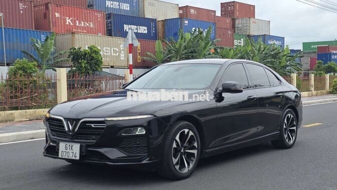 VinFast Lux A2.0 Base 2022 Đen 61.000 km