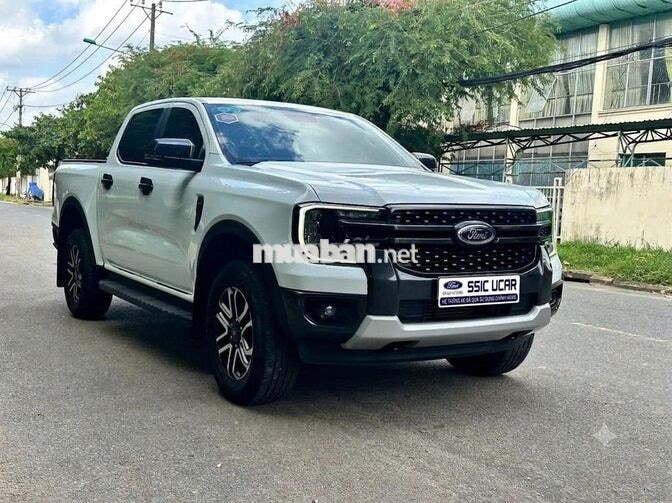 Ford Ranger 2025 Sport 4x4 Trắng 14.000km