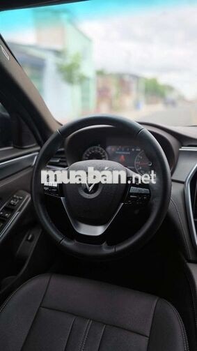 VinFast Lux A2.0 Base 2022 Đen 61.000 km