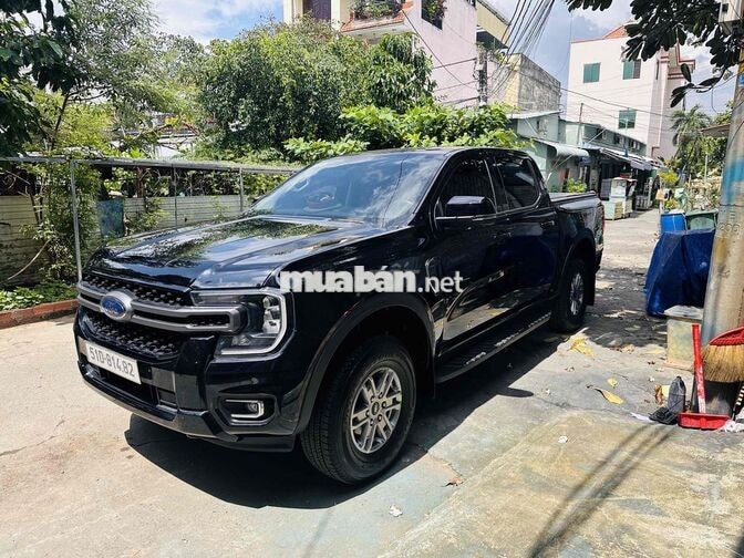 Ford Ranger XLS 2025 1 cầu Tự động 14.000 km Đen