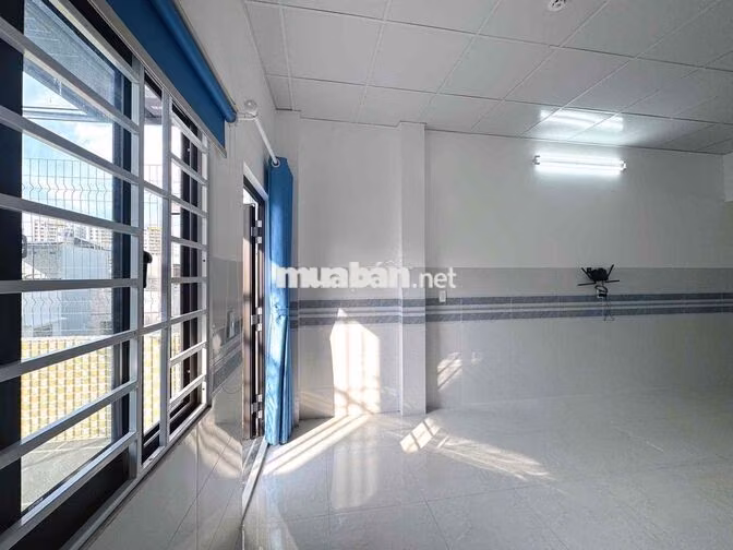 SV VĂN LANG ƠI, 50M2 BAN CÔNG RIÊNG ĐÂY NÈ!