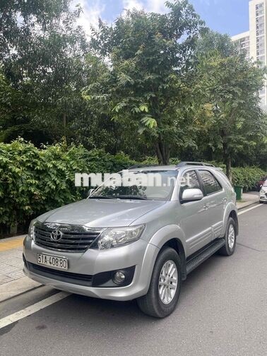 Toyota Fortuner 2012 2.7L Số tự động Bạc