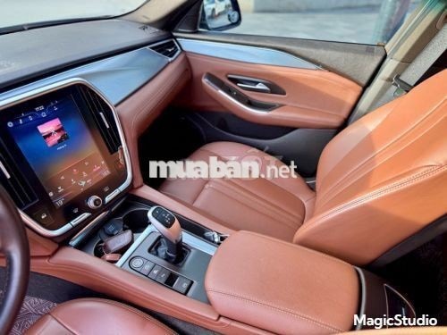 Xe VinFast Lux A 2.0 Premium 2.0 AT 2021