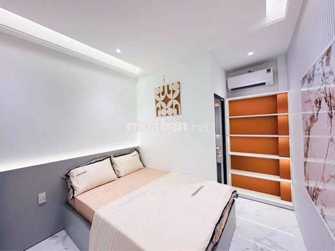 nhà vừa đc xây mới , full nội thất , dọn vô là ở