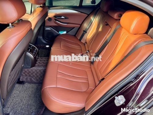 Xe VinFast Lux A 2.0 Premium 2.0 AT 2021