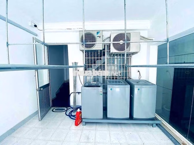 KTX SINH VIÊN Bình Thạnh Ngay Hàng Xanh Đầy Đủ Tiện Nghi