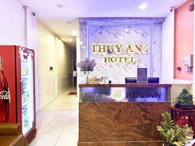LỄ TÂN KHÁCH SẠN QUẬN 12