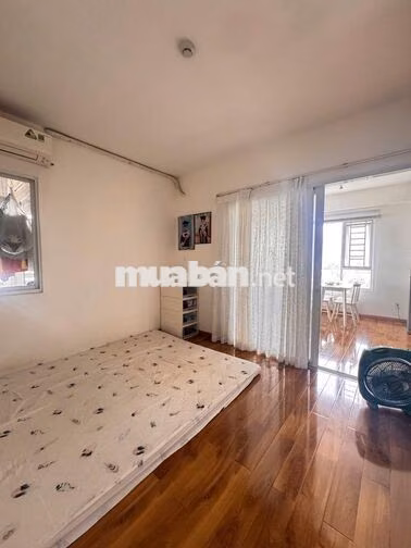 Cần bán căn hộ chung cư Bàu Cát 2, 50m2, 2PN, 2.55 tỷ, có sổ