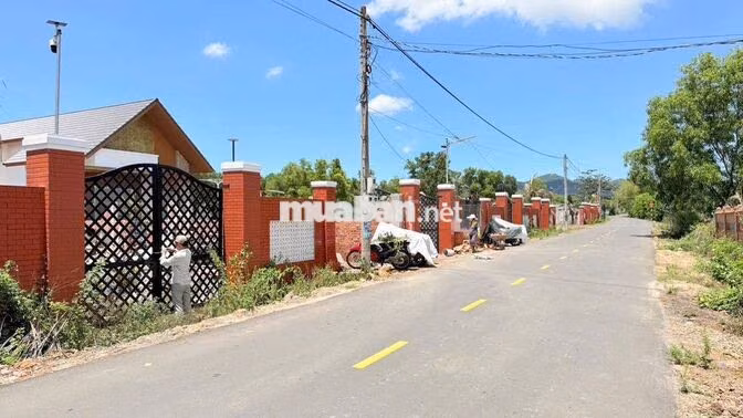 CHỦ NGỘP RA NHANH 620M2 CHỈ 2Ty750, ngang 10m NGAY ĐÈO NƯỚC NGỌT