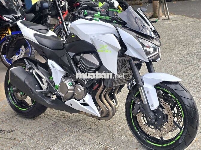 Kawasaki Z800 Trắng Mới đen (màu zin 100%)xe đẹp