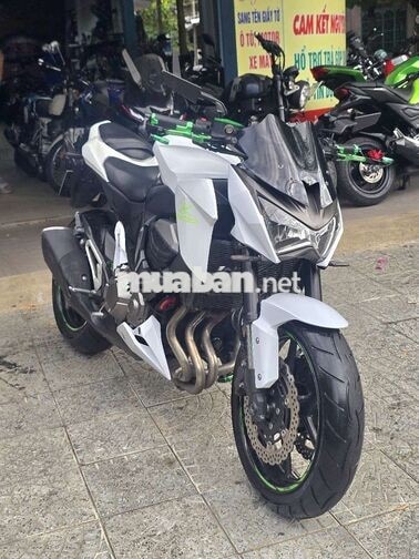 Kawasaki Z800 Trắng Mới đen (màu zin 100%)xe đẹp