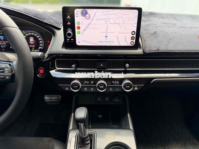 Honda Civic RS 2025 Trắng 18.000 km