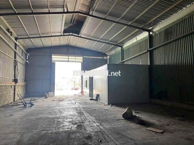 Cho Thuê Xưởng 860m2/ 30 triệu Tân Uyên Bình Dương