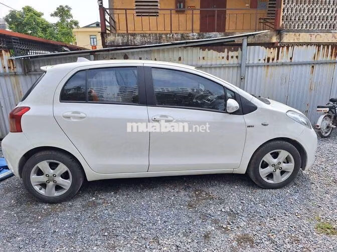 Toyota Yaris 2007 Trắng Tự động 140.000 km