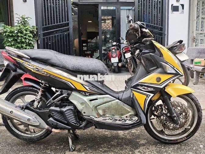 Yamaha Nouvo LX Vàng đen máy êm, điện đề đầy đủ
