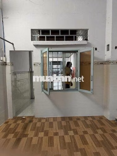 Nhà 2 mặt tiền Quận 12, gần chợ và Tô Ký