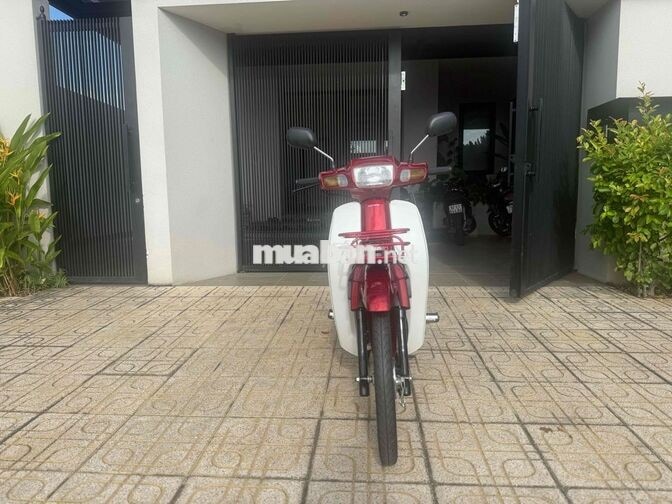Honda Dream Đỏ trắng
