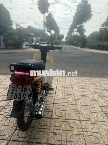 Honda Dream Đỏ trắng