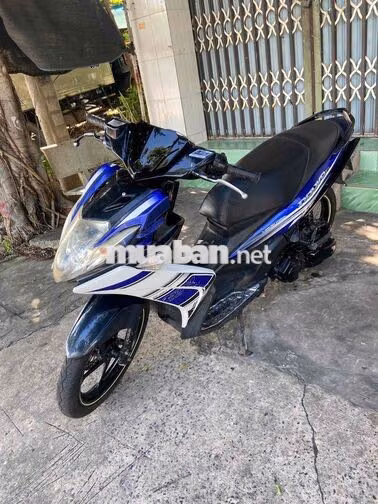 Yamaha Novo 5 Xanh trắng đen