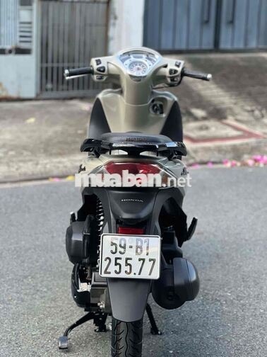 Honda Shmo  2016 Xám mẩu mới FI siêu ken 95%