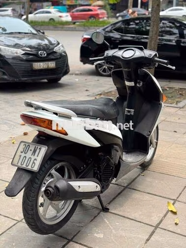 Honda Click Trắng Xăng xe đẹp như mới