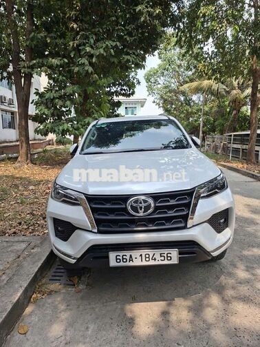 Toyota Fortuner 2022 Trắng 185.699 km