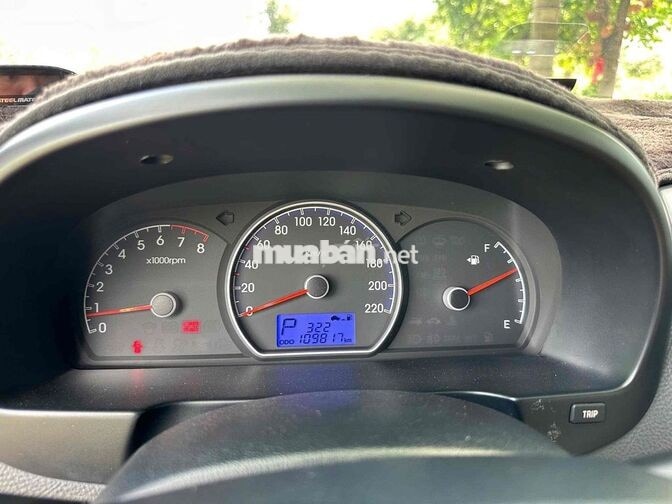 Hyundai Avante 2012 Trắng 100000 km