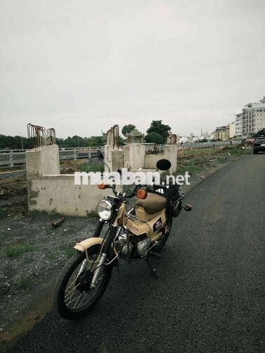 Honda CT Trail 110 Vàng kem