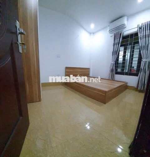 Cho thuê Phòng Đủ đồ 140 Trần duy hưng và 13 Yên hoà