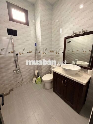 NHÀ 3 TẦNG 4PN 5WC KHU NAM VIỆT Á