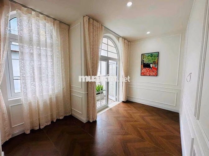 223 ✨ 🏡 CHO THUÊ NHÀ ĐẸP 2 TẦNG KIỆT RỘNG HOÀNG DIỆU