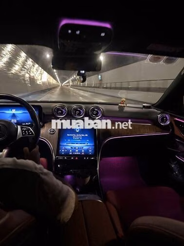 Mercedes-Benz C200 Plus 2022 Đen 20.160 km
